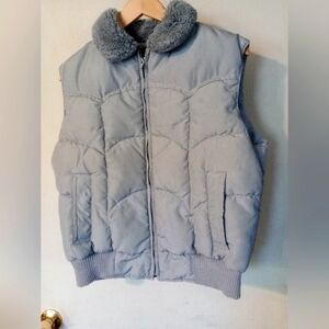 Tempo‎ Vintage Gray Quilted Vest with Faux Fur Collar
